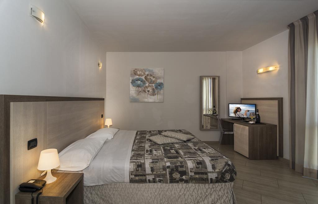 Lido Hotel