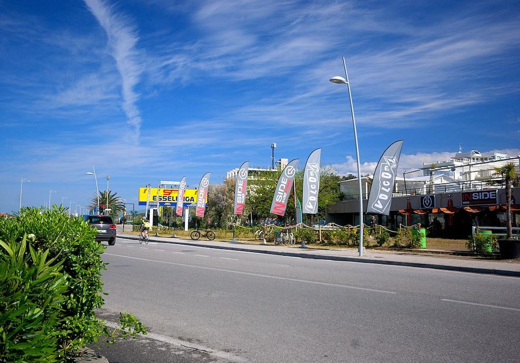 Lido Hotel 3*